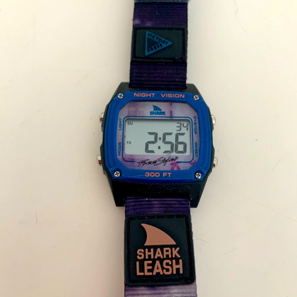 Shark leash watch
